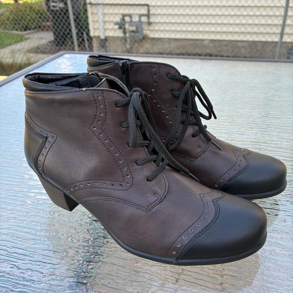 New Remonte Rieker Women’s Wingtip Leather Lace/Side Zip Ankle Bootie
